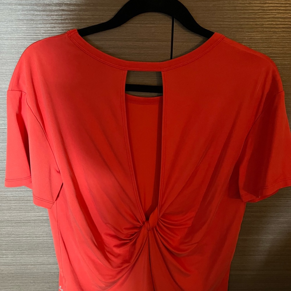 RED MEDIUM SIZE OPEN BACK TOP